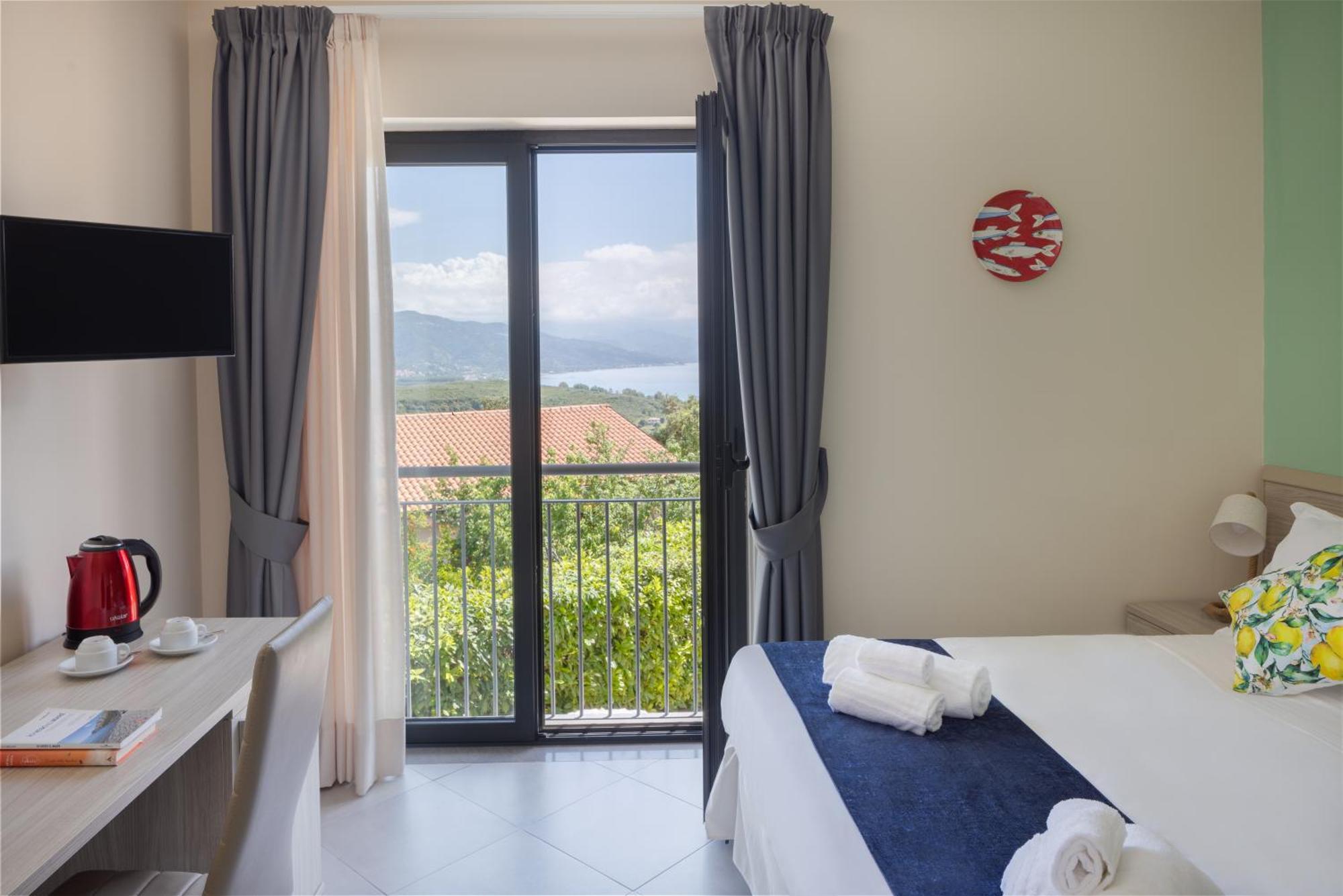 Scario Club Hotel San Giovanni a Piro Exterior photo